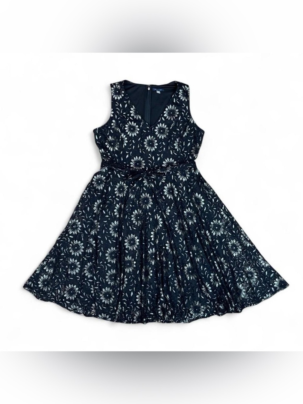 Quiet Luxury Timeless Tommy Hilfiger Womens Floral Lace Fit & Flate Midi Dress